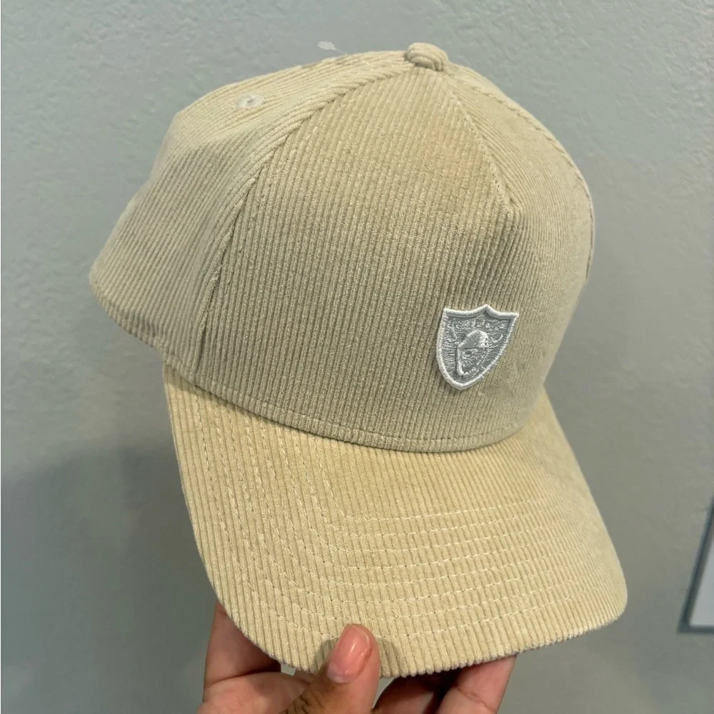 New Era Las Vegas Raiders Micro Corduroy Cream 9FORTY A-Frame SnapBack Hat OSFM - Picture 2 of 10